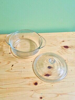 Vintage Libbey 2-quart round clear glass covered casserole dish